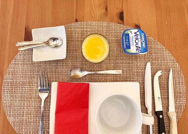 Table du petit déjeuner Aux écuries du Chateau